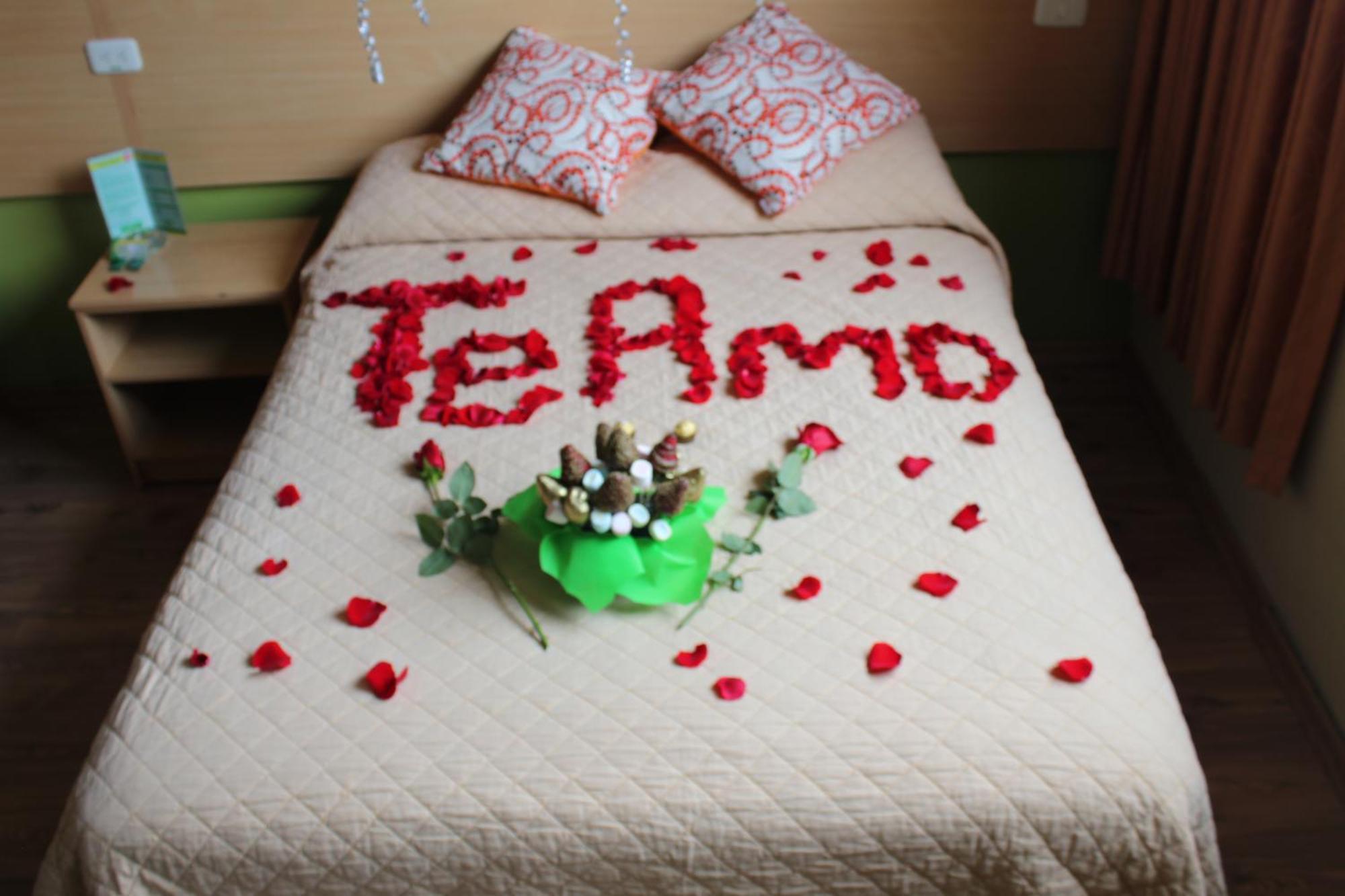 Hostal Terra 3 - Base Aerea กีโต ภายนอก รูปภาพ